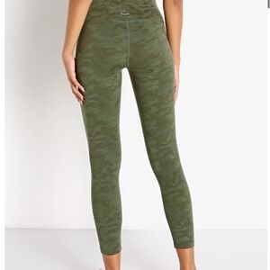 Beyond Yoga Green Camouflage Leggings